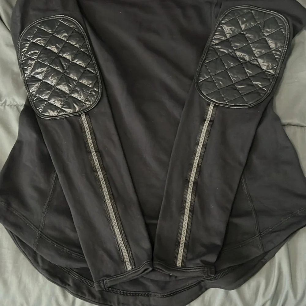 Lululemon Run Ice Queen Long Sleeve Black Size 6